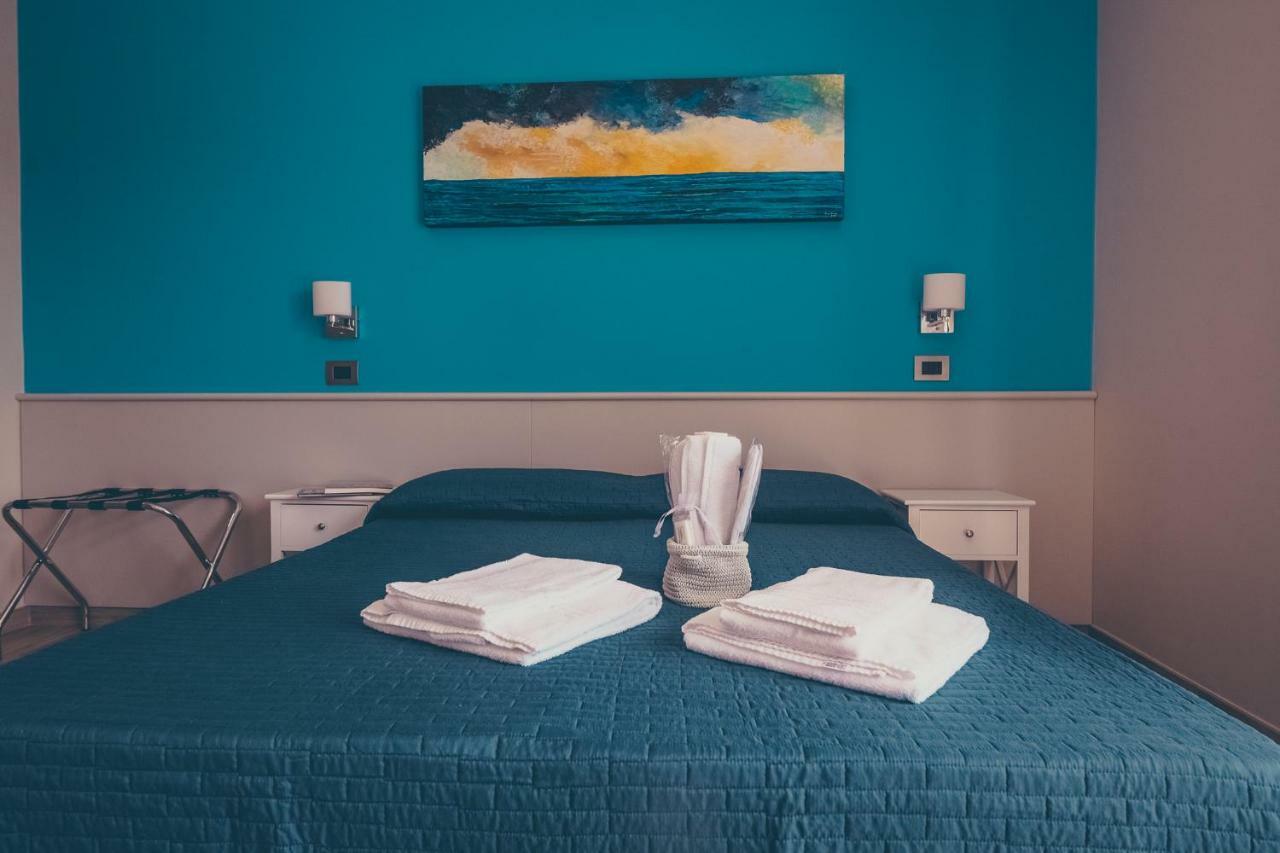 Oltre Il Mare Guest House Geata Exterior foto
